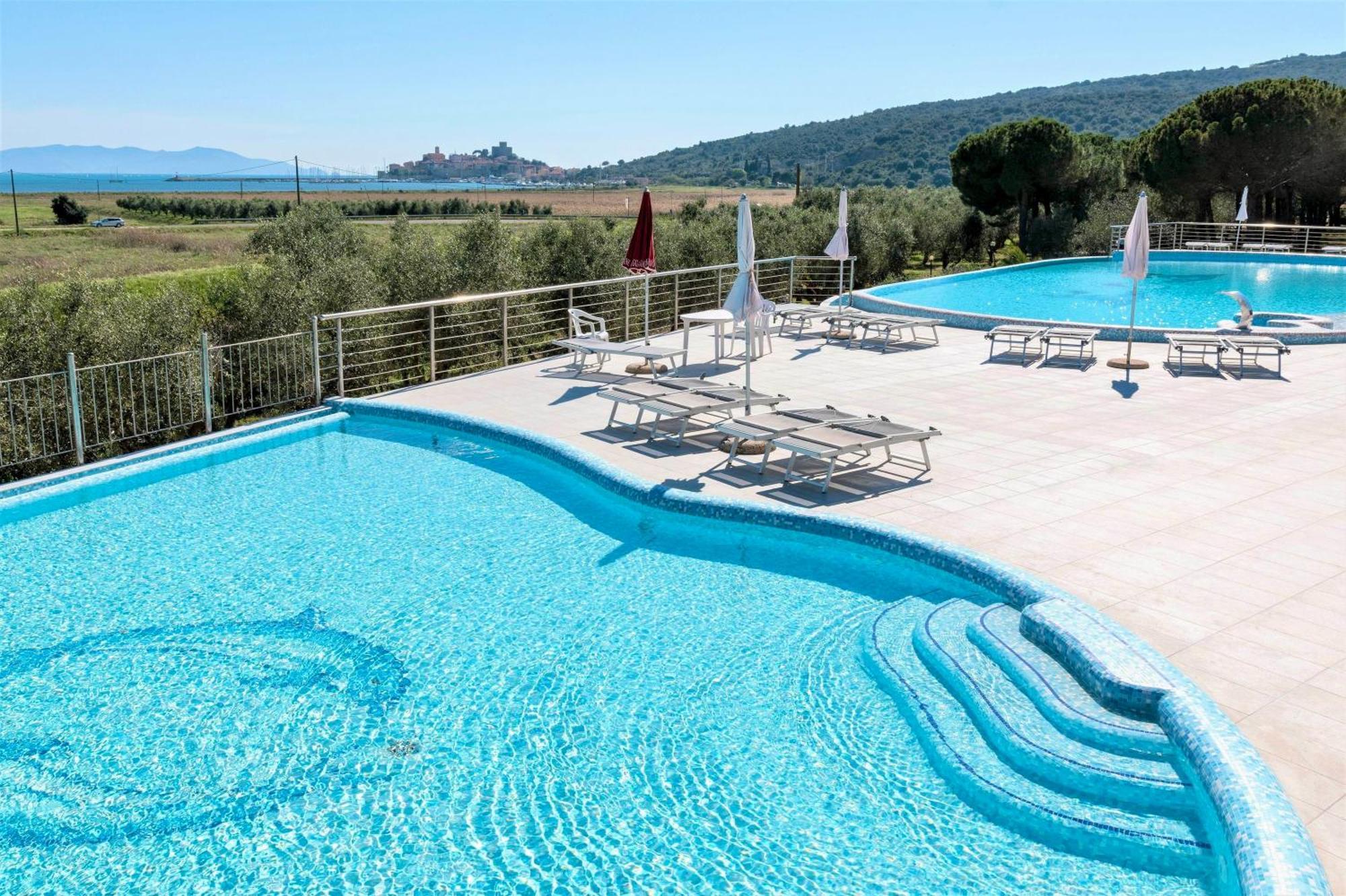 Isa - Residence With Pool And Private Beach In Talamone Just 500 Mt From The Beach Exterior foto