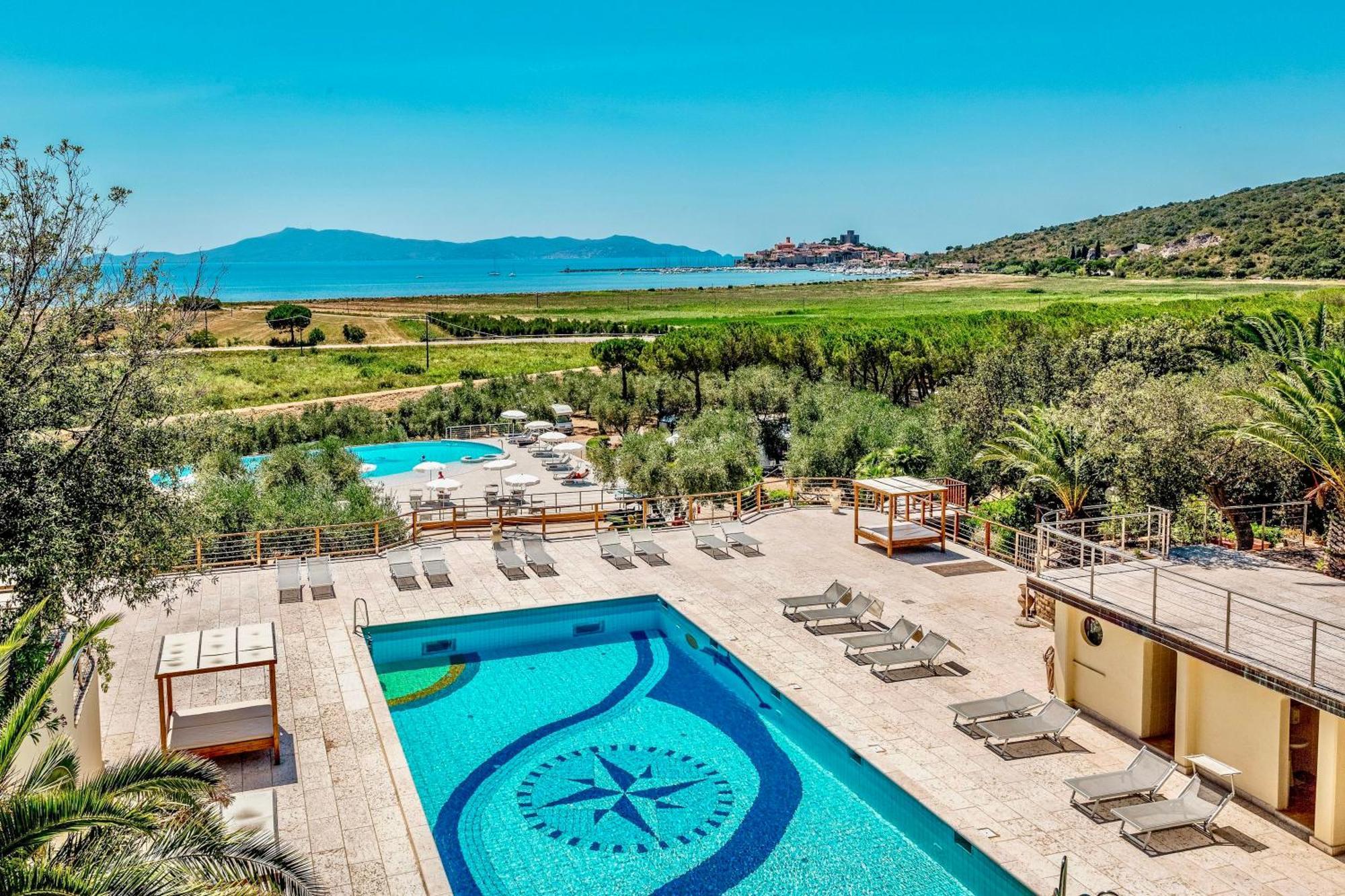 Isa - Residence With Pool And Private Beach In Talamone Just 500 Mt From The Beach Exterior foto